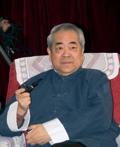 1962年，范曾拿着毕业作找郭沫若题字。郭沫若大为兴奋，在上面写了首48句长诗。