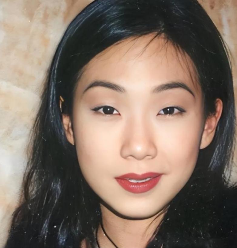 2004年，林忆莲向李宗盛提出离婚，李宗盛坦言：我年近半百，却要妻离子散，真的是