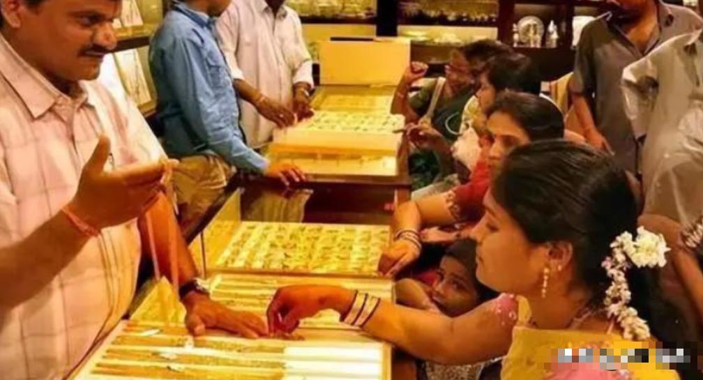 同样是申请运回存在美国的黄金，印度高调出手碰了一鼻子灰，中国却低调操作，稳稳把上