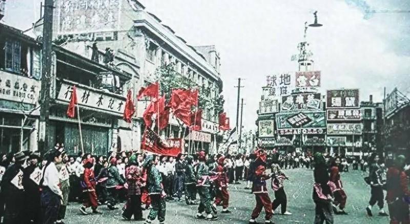 1949年，上海解放后，我党准备清算青帮老大，助手问陈老总：还有个叫顾竹轩的怎么