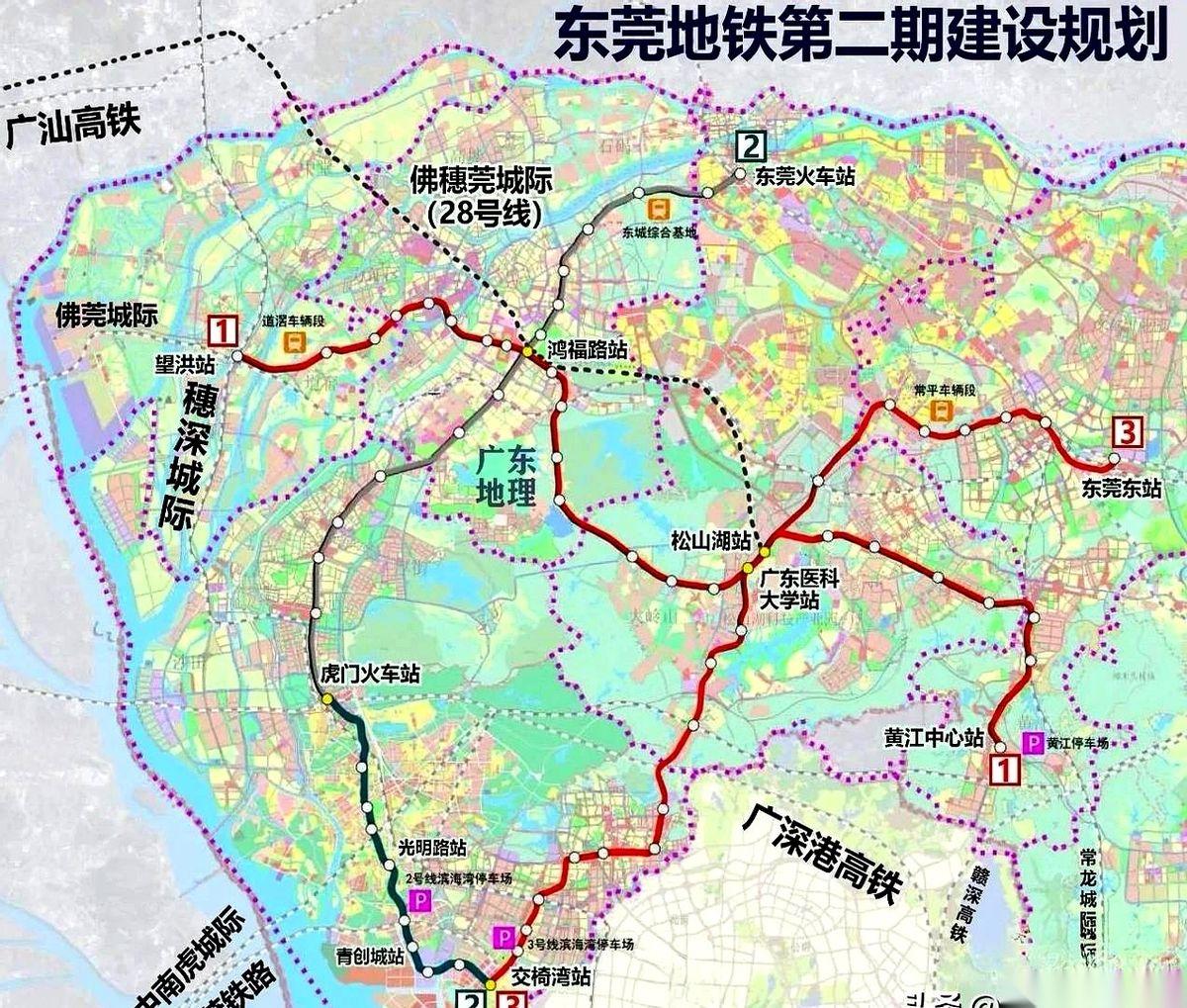 1000万人，就一条地铁线，撑了快10年。这话听着有点扎心，但就是事实。每次跟