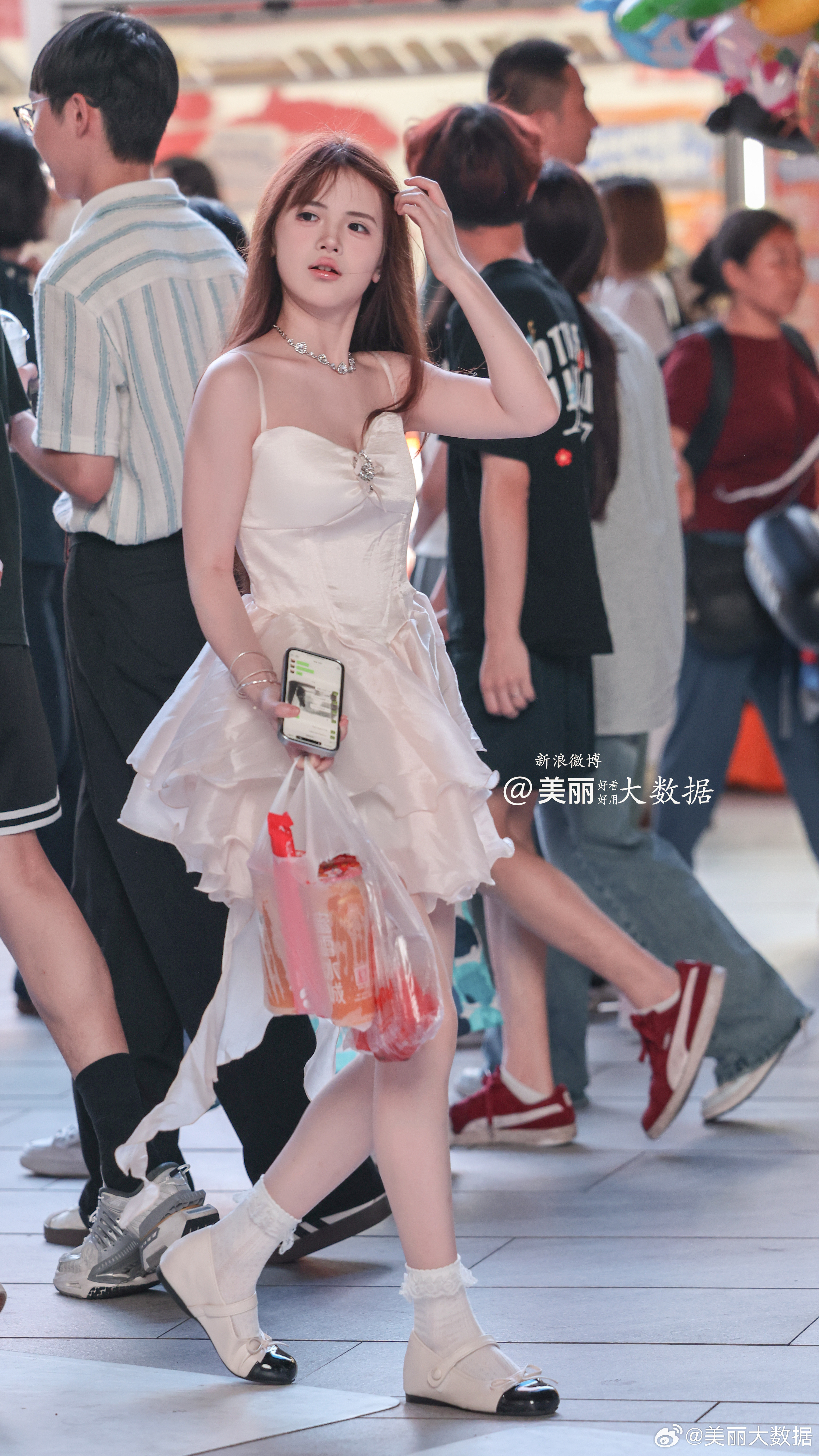 自然的街拍。。。