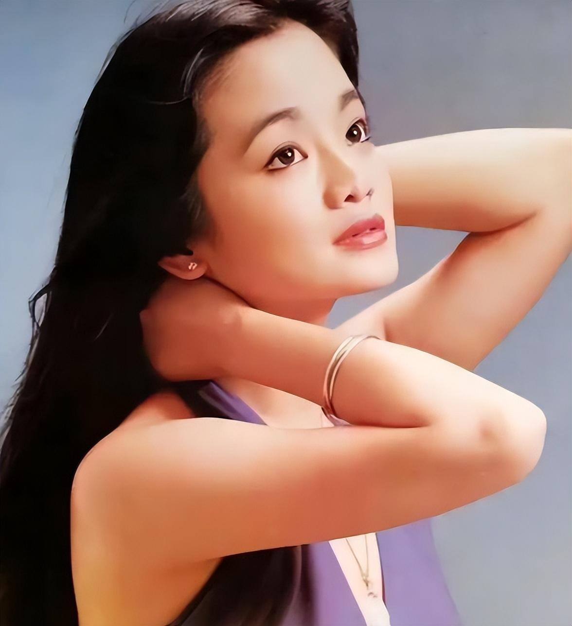 张艾嘉插足富豪婚姻，37岁未婚先孕，如今活成香港顶级富婆。张艾嘉1953年