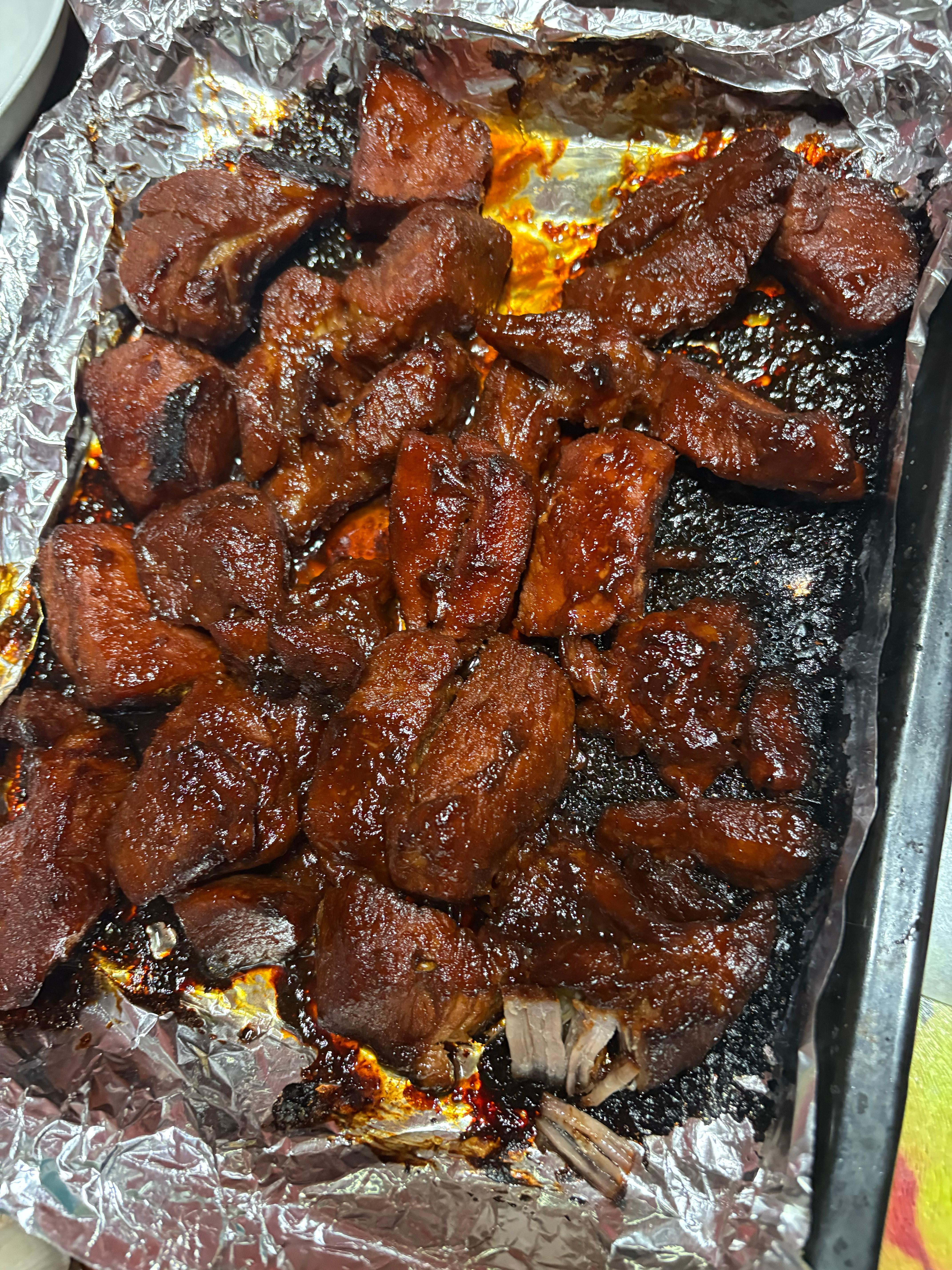 我儿子做的叉烧肉。做饭他确实超过我了。