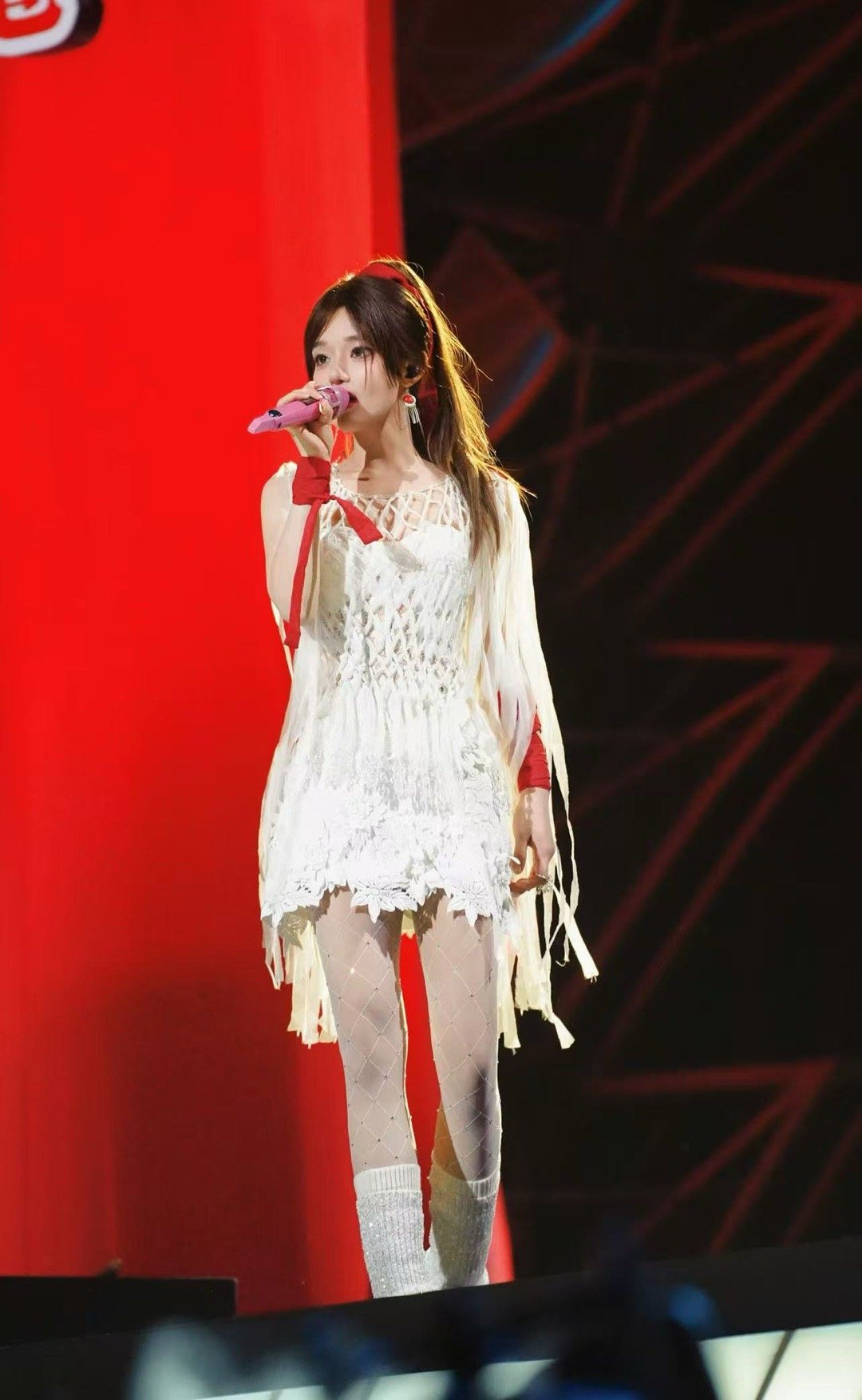 黄霄雲演唱逐玉插曲听一遍就上头的程度！黄霄雲倾情演绎的《逐玉》插曲《前路》，将