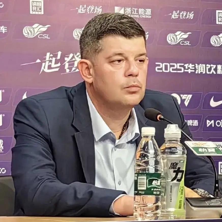 梅州客家1-3上海申花赛后梅州客家主帅里斯蒂奇遗憾的说了一句话！里斯蒂奇说
