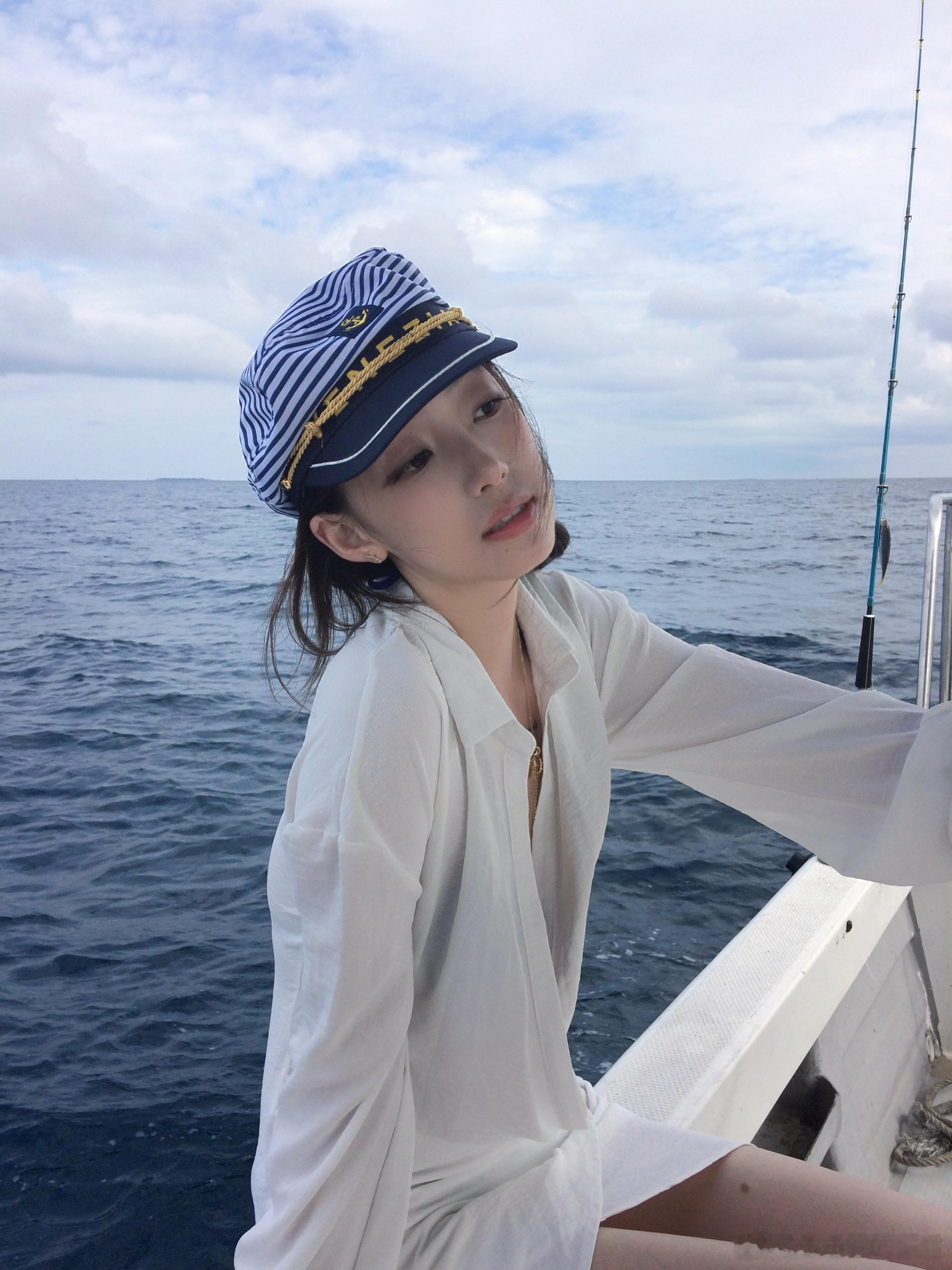 CaptainDaisy🚢​​​