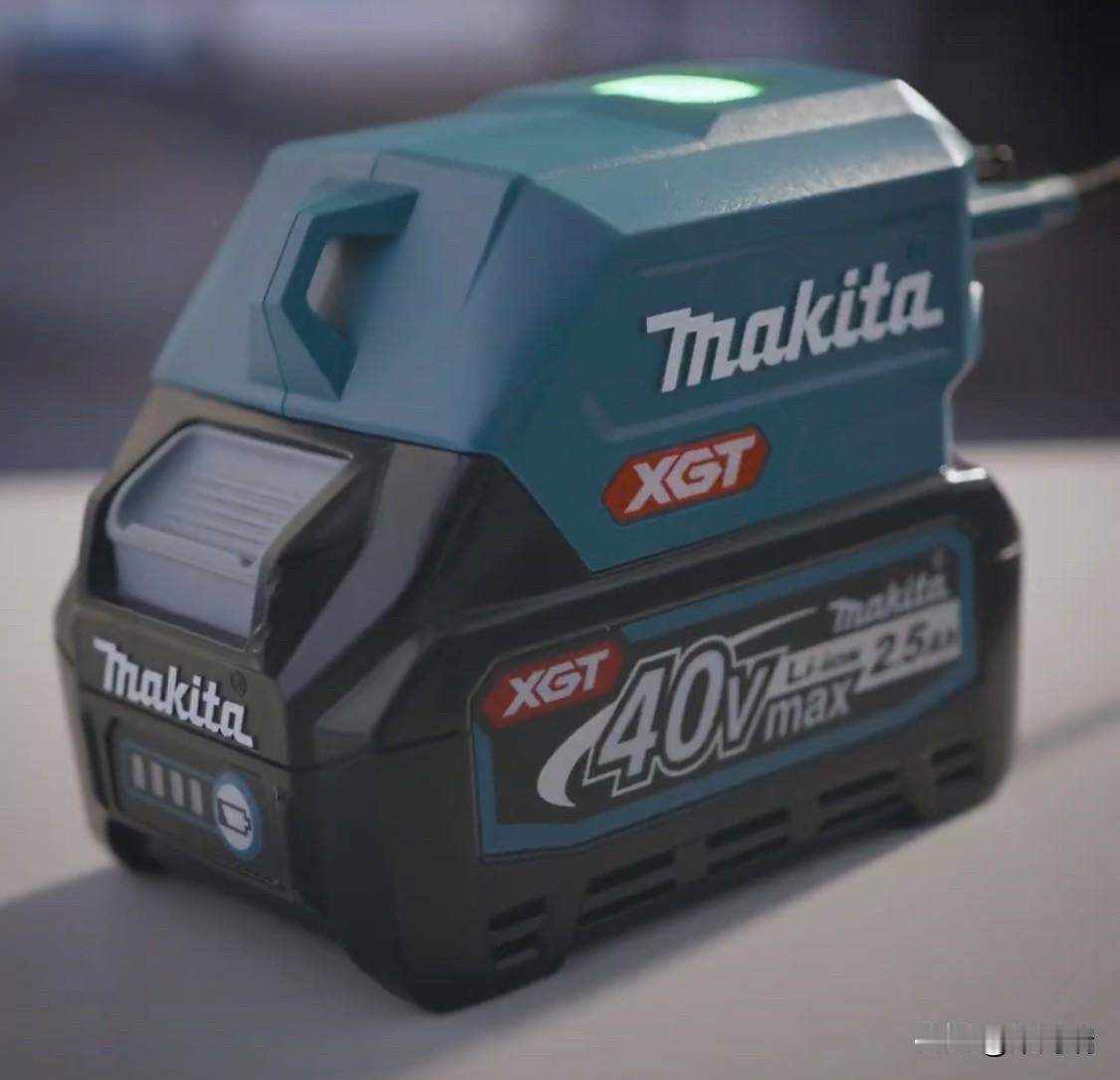 牧田发布了一个USB-PD适配器。把工地用的18V/40V电动工具电池，直接