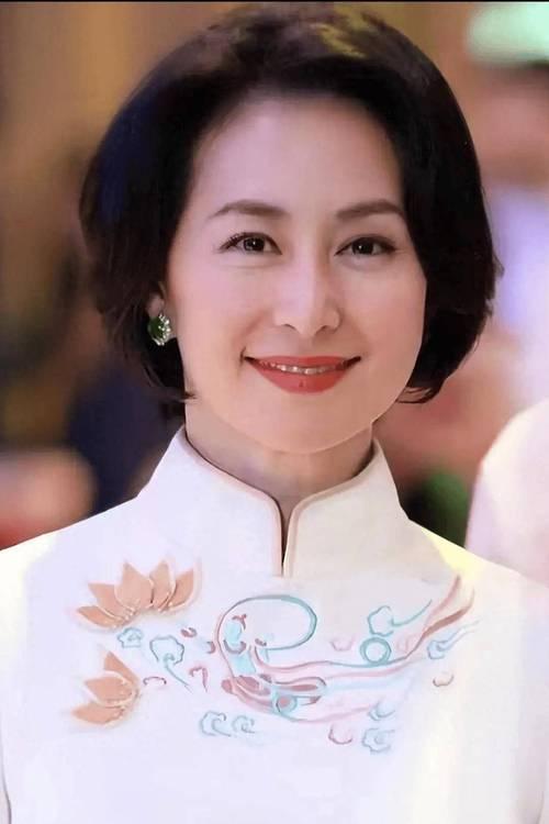 一生最大意难平！何超琼与陈百强：最般配的人，终究输给了时代与门第✨有次记者