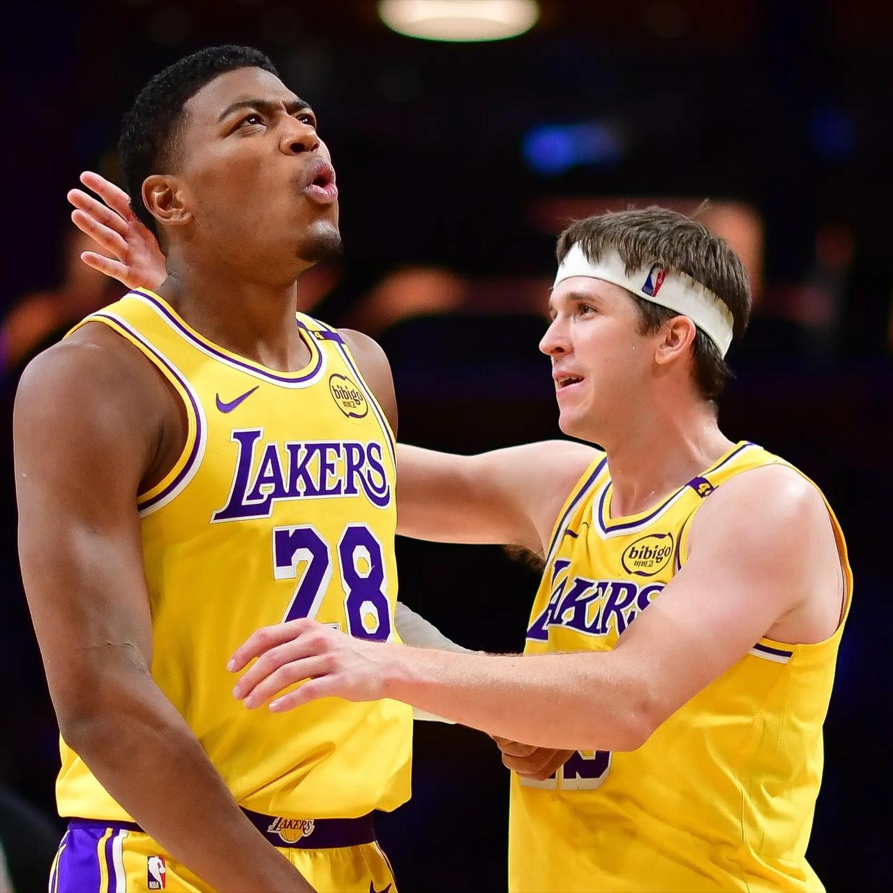 湖人队最新伤病名单：里夫斯：小腿二级拉伤，4-6周八村塁：小腿酸痛，1周文