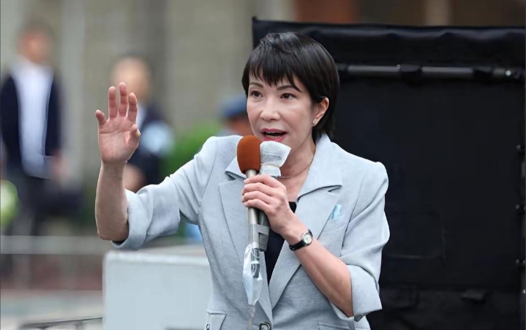 日本对中国正在努力两个指标。第一个，是不断释放接触信号，通过派人访问中国，希
