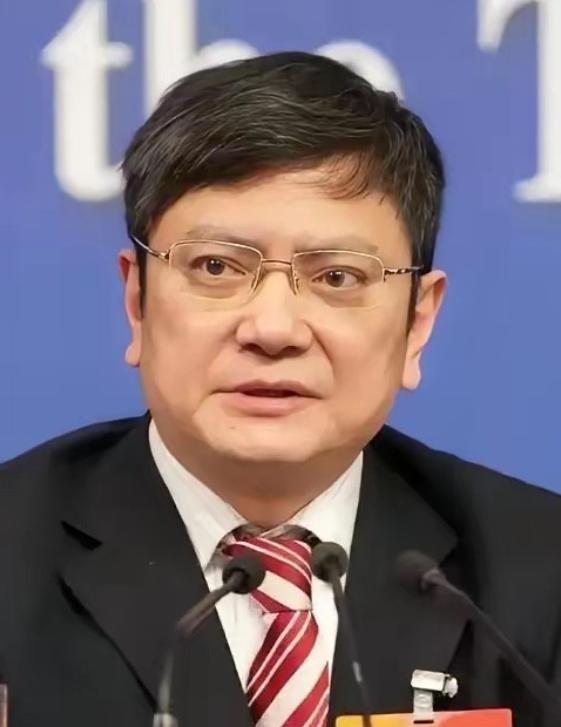 郑强曾发出痛心疾首地质问：“1982年，我们的国家公费一批学生到日本留学，这批人