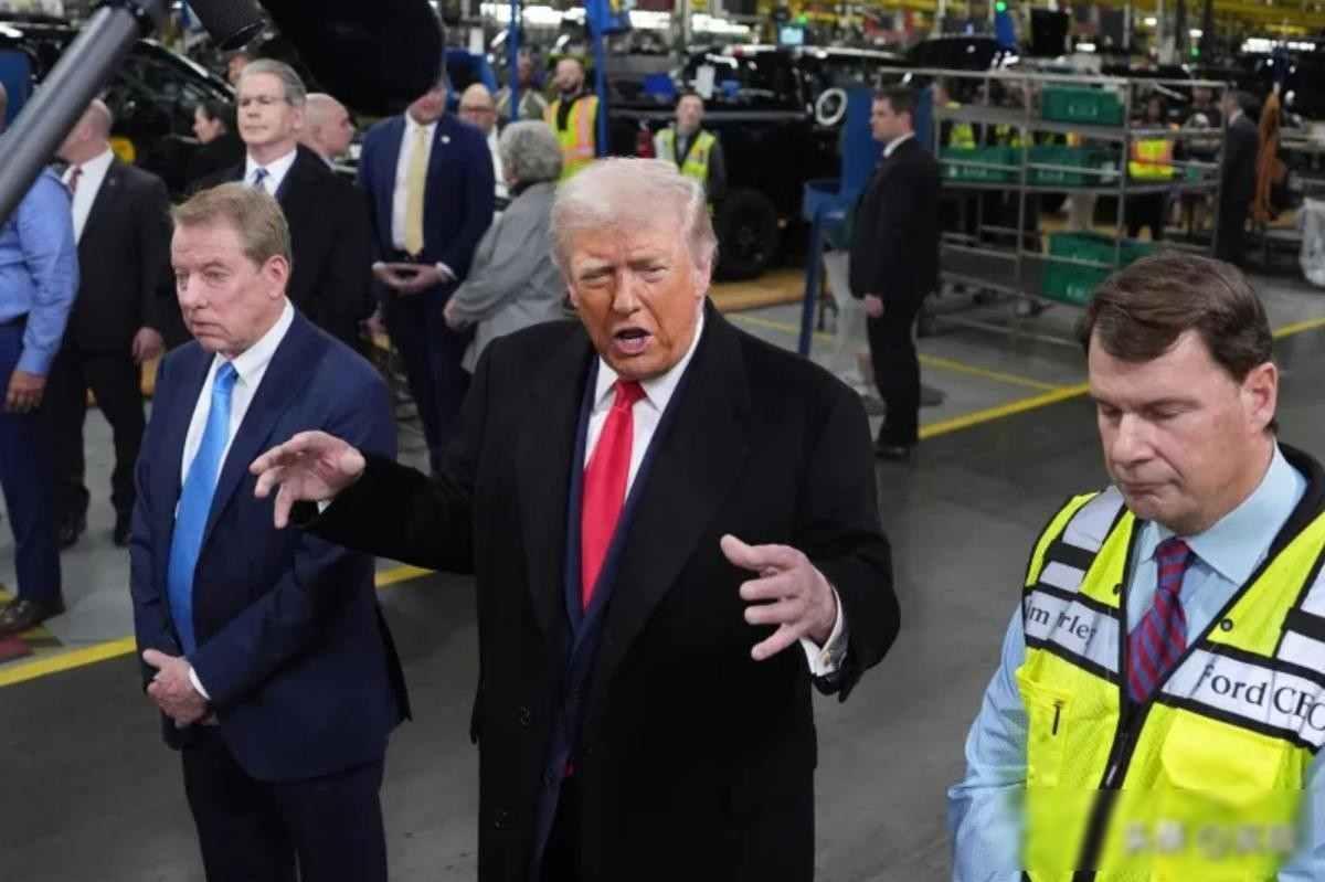 美国急了，公开喊话中国。 最近有消息说，特朗普在公开场合提过，希望中国再开放