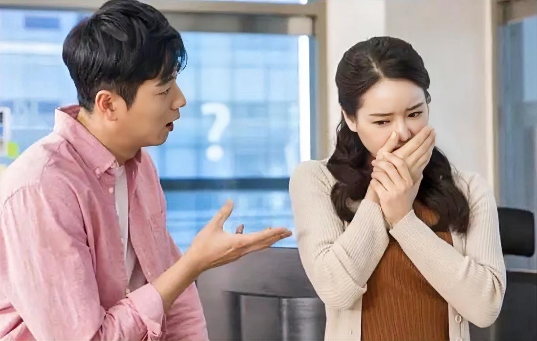 👨来访者：“我老婆全职在家，都没啥事做，她就躺平享清福，还想管钱，她凭什么？”