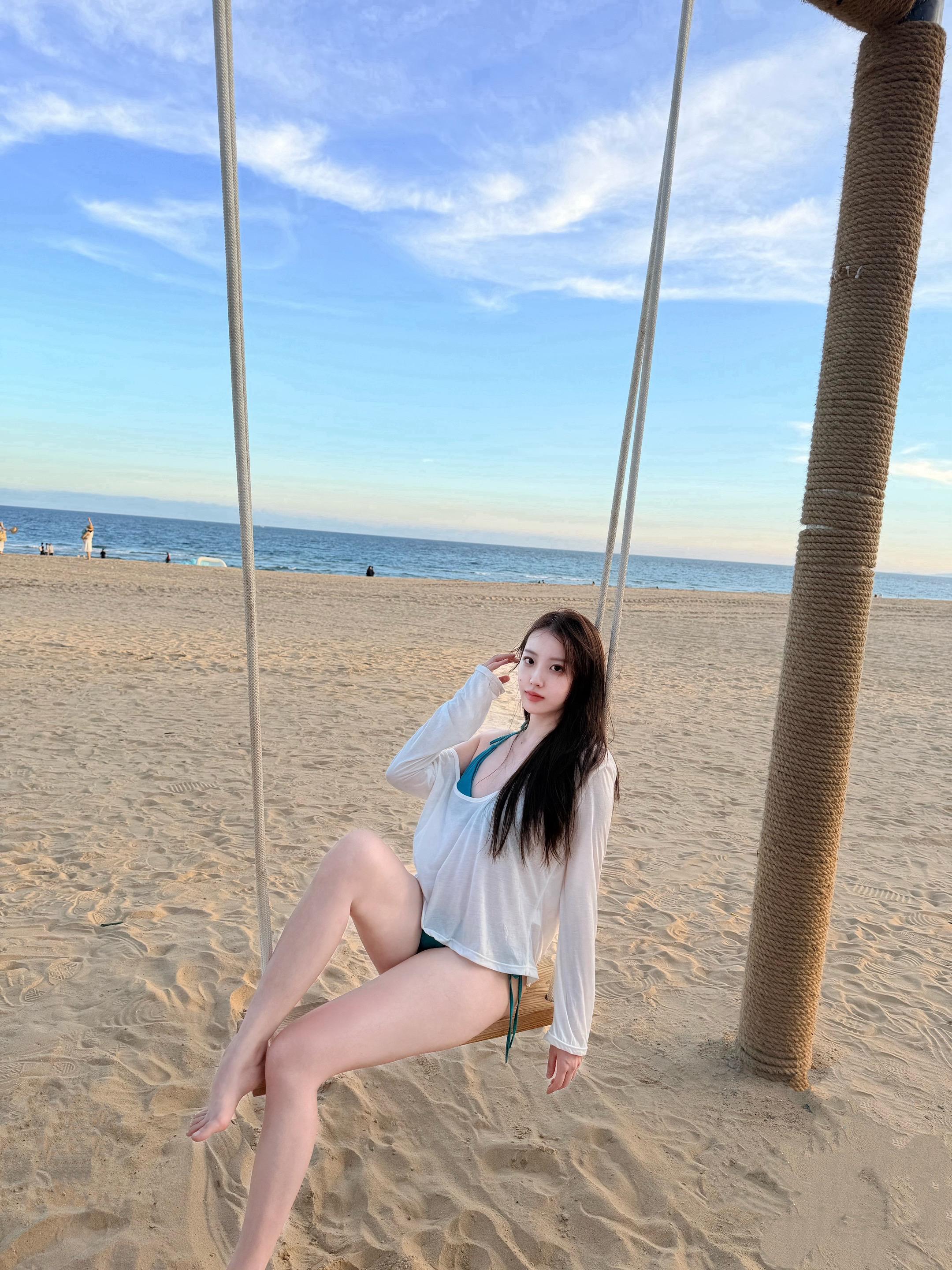 🩵🫧 湿漉漉的头发 微微轻柔的海风 🌴🤍🐚