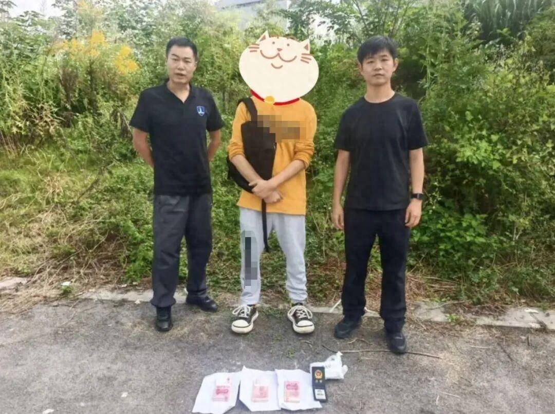 这可真是大聪明！四川成都一男子浏览黄色网站找刺激，网站客服主动找上门，忽悠他交钱