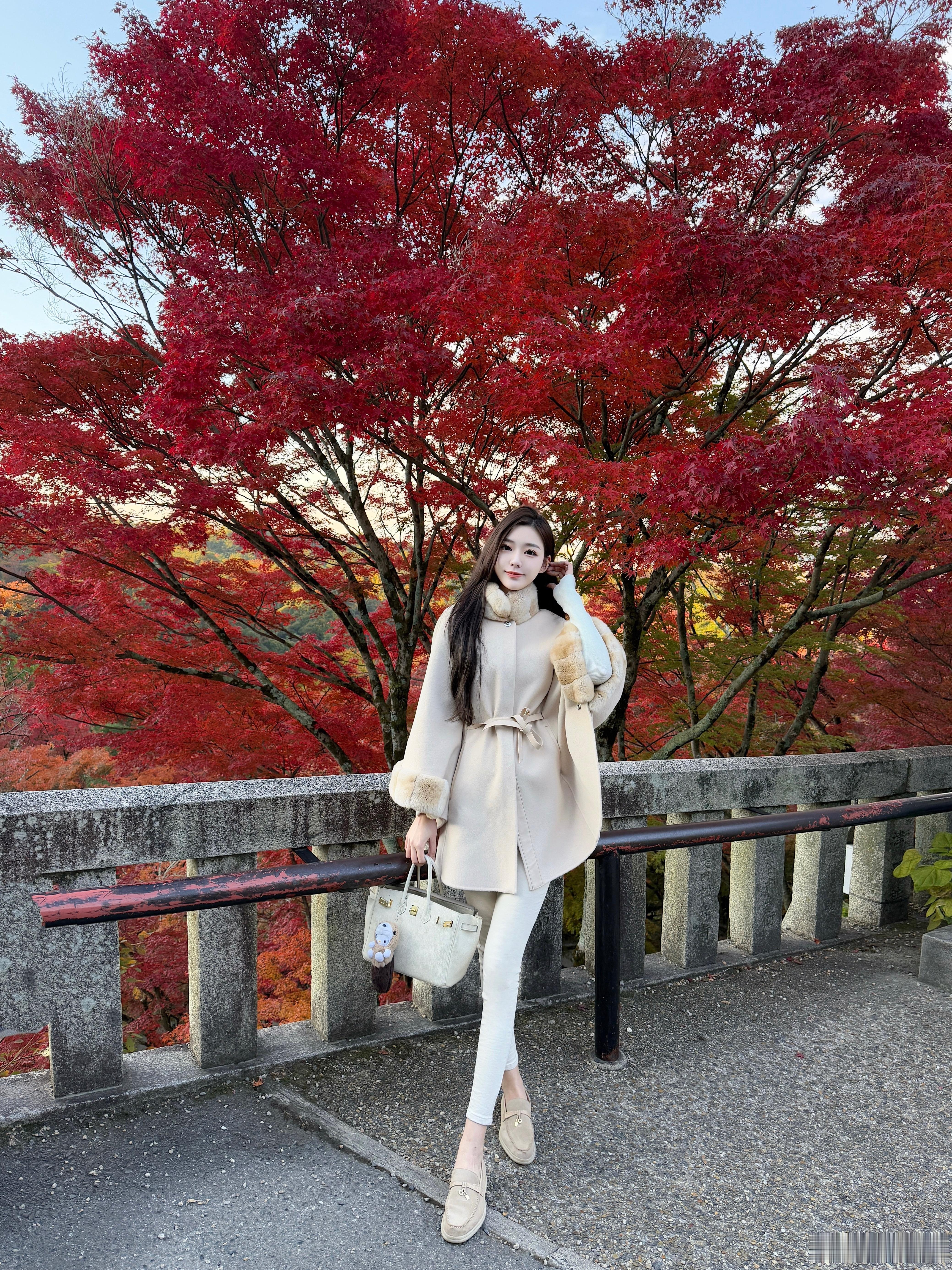 京都⛩️清水寺红叶🍁7点出门到清水寺看见了超美的红枫🍁清晨的清水舞台人还不是