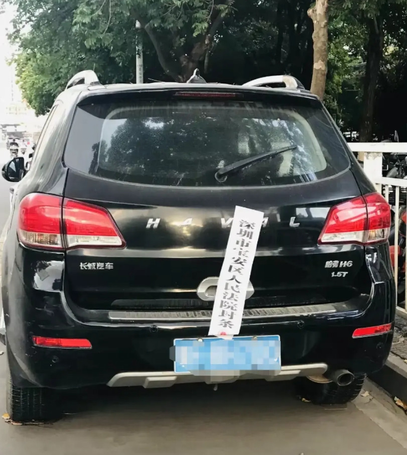 下班路上发现这车，什么情况？