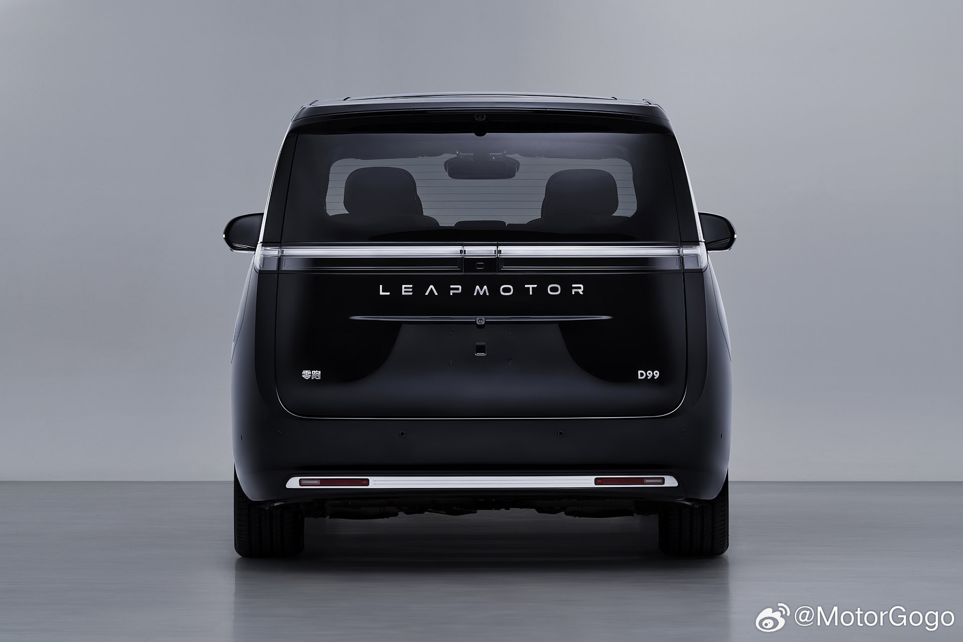 零跑D99（MPV）这款车也正式登录工信部目录了，共有纯电/增程两款车型，给大家