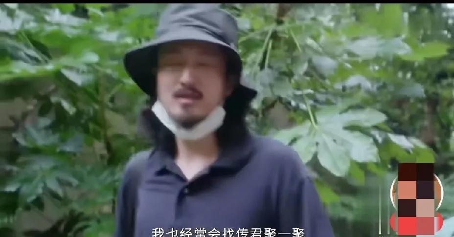 王传君和江疏影原来是同班同学，都是上海戏剧学院的。看爱情公寓的时候，觉得王传君