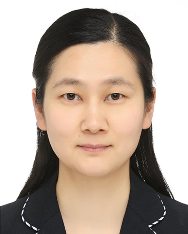 李霞，本科毕业于山东滨州医学院，现为中南大学湘雅护理学院教授、博士生导师，同时担