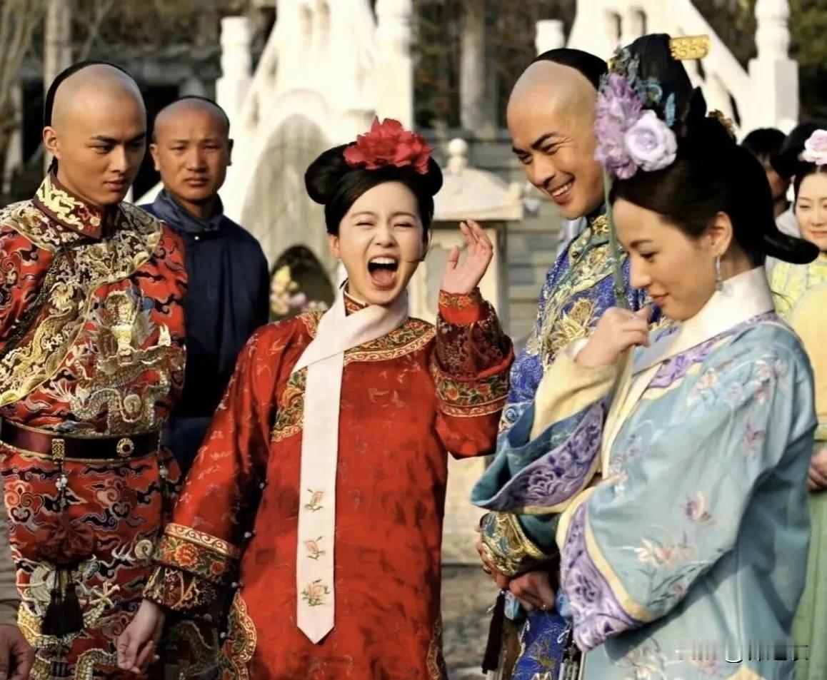 我觉得步步惊心的虐，就是有意为之的虐啊，因为封建皇权虽然很逆天，但是也倒也不是电