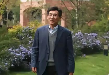薛其坤没能拿下2026诺奖，这件事不能简单当成一次普通落选。在此之前，诺贝尔