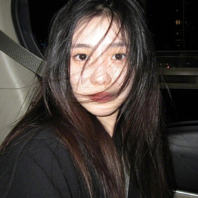 刘浩存灵动的淡颜系少女