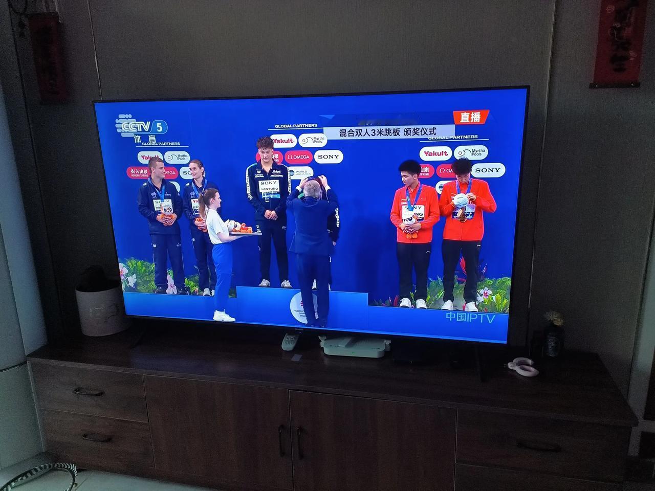 游泳世界锦标赛，跳水遭遇惨败自女子一米板失利起，男女三米板也相继落败。这两个项
