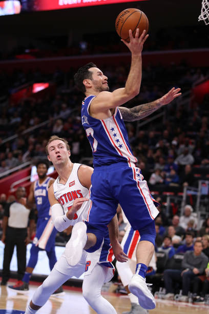 同为杜克大学毕业，雷迪克是学长（2002-2006），肯纳德是学弟（2015-2