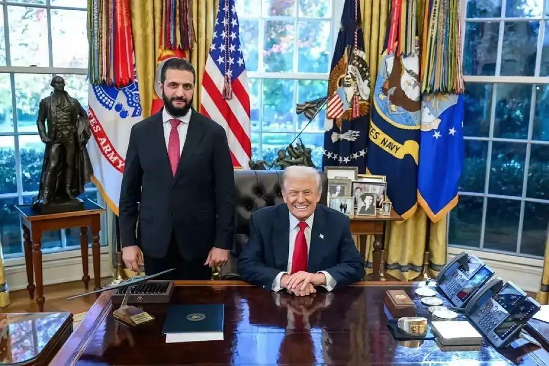 叙利亚的库尔德人是美国多年盟友，帮着美国打伊斯L国，牺牲了1万多人。巴沙尔还在