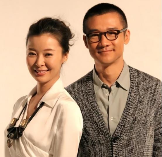 柯蓝拒绝了黄志忠。挺平静的，就一句“这辈子我都不会嫁给你”。不是不爱。是两人对