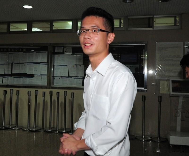 李敖会不会从棺材里跳出来？他儿子李勘成了“台独”分子针对洪申翰来南京参加A