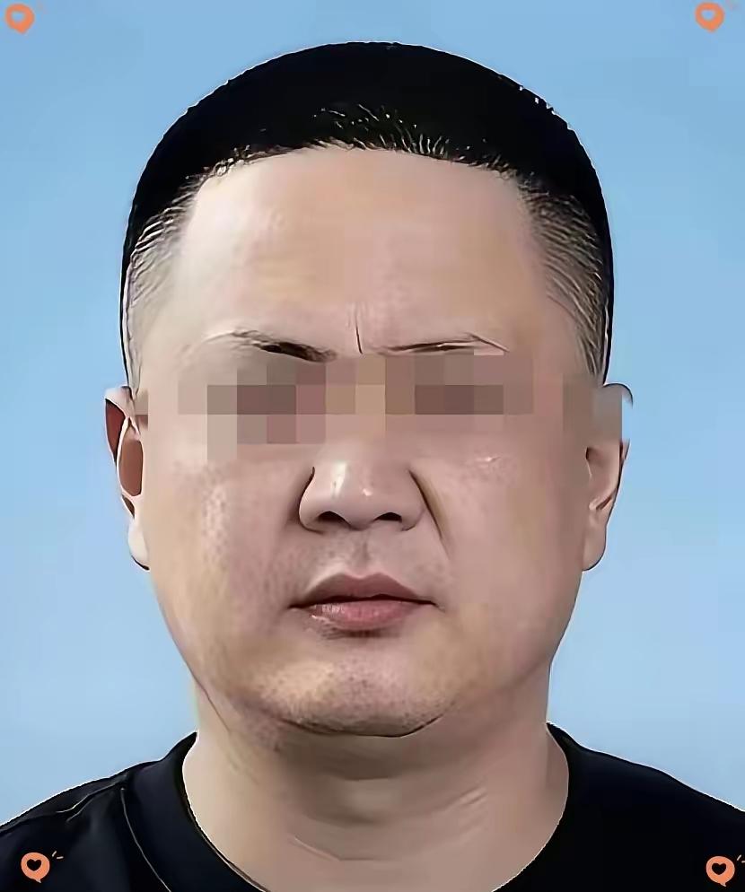 欧某某做梦也没想到坐个飞机，事情能闹这么大，此时此刻应该很后悔他做过的事吧？空姐
