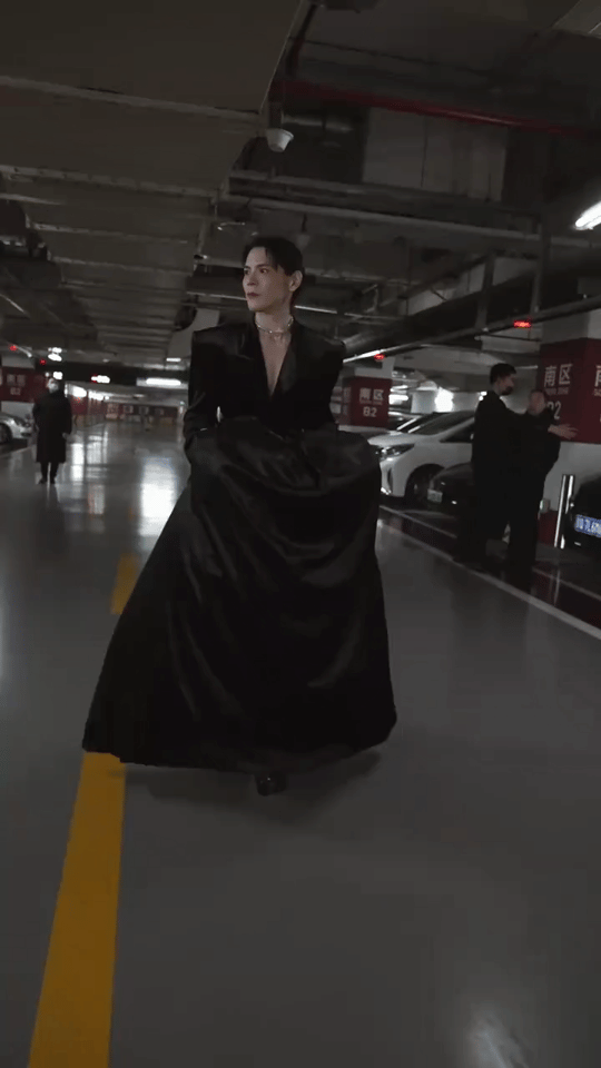 向佐拜师陈志朋？向佐穿了十厘米高跟鞋