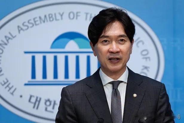 春节长假期间，韩国朝野围绕房地产政策的口水战持续升温。总统李在明总统被批“双标”