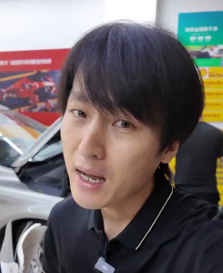 悄悄告诉你几个小事儿。影响汽车散热最大的祸害绝对是虫子，而绝对不是防虫网。大
