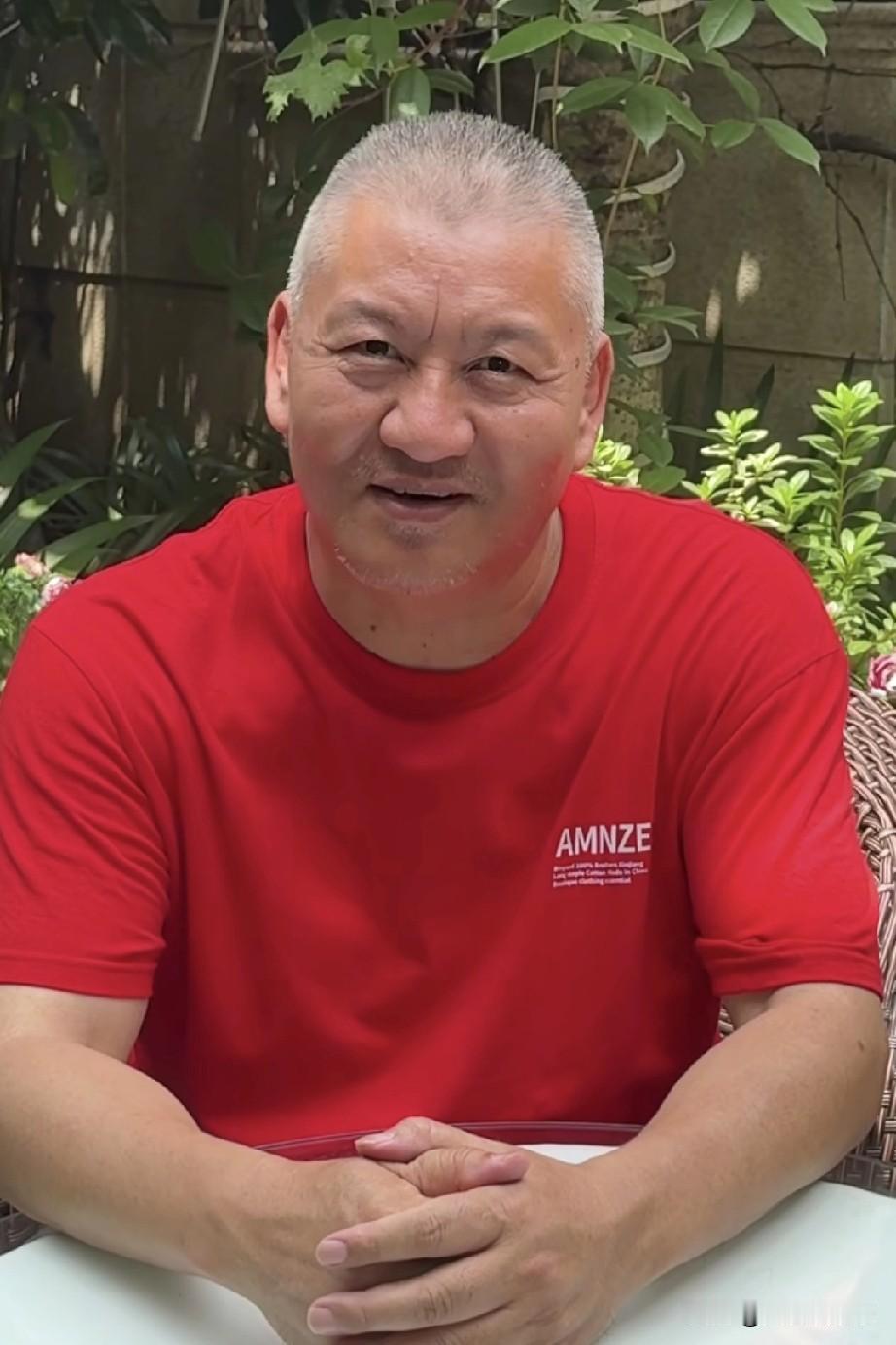 说实在的，这个梁实就是闲的没事干。59岁参加30次高考了，好几次都考上了不错