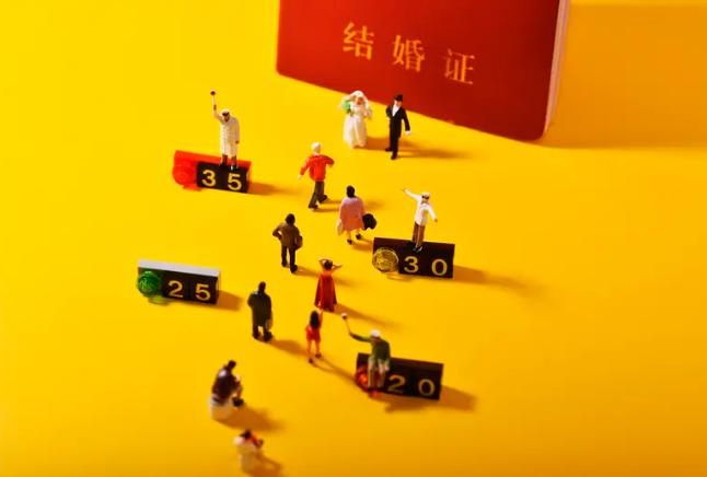法学界：加强对外嫁女性的管理已经刻不容缓嫁了外籍丈夫就要注销中国国籍，回国探亲