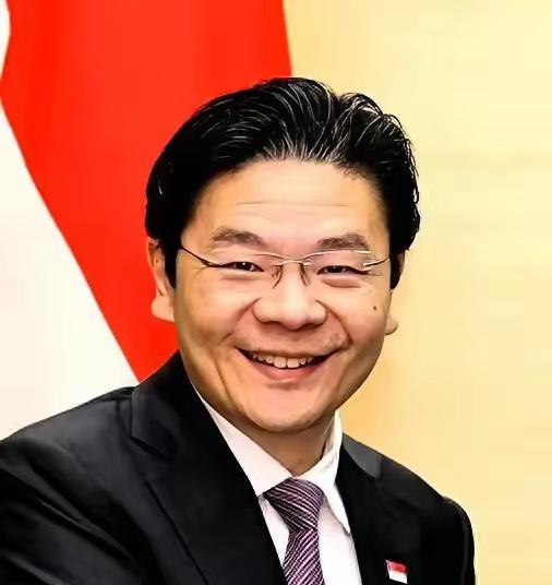 新加坡完全倒向美国，黄循财说决不允许通过新加坡向中国转口芯片，这是在下狠手啊。黄