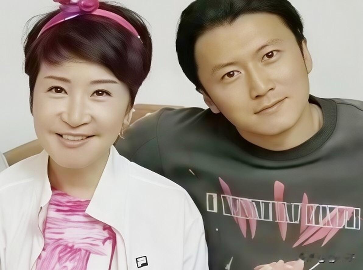 谢贤的两任妻子皆容貌出众，不过论聪明度，狄波拉比前任更胜一筹，从她们的两个儿子就