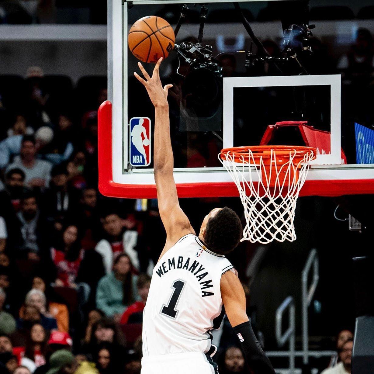 迟到的DPOY，但22岁的文班亚马依然是史上最年轻的最佳防守球员，并且是历史上第