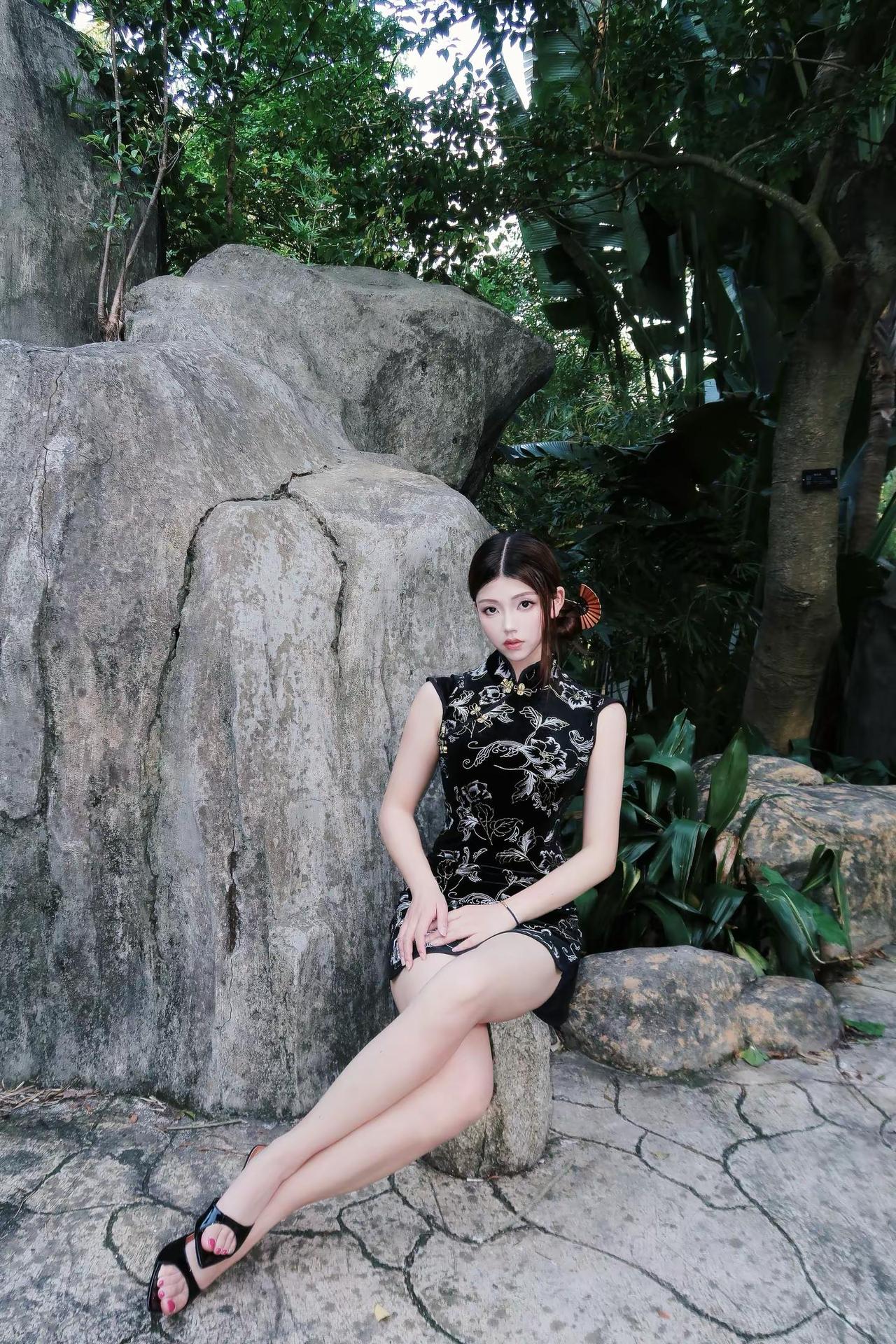 我们东方女人一向外柔内韧。中华娘