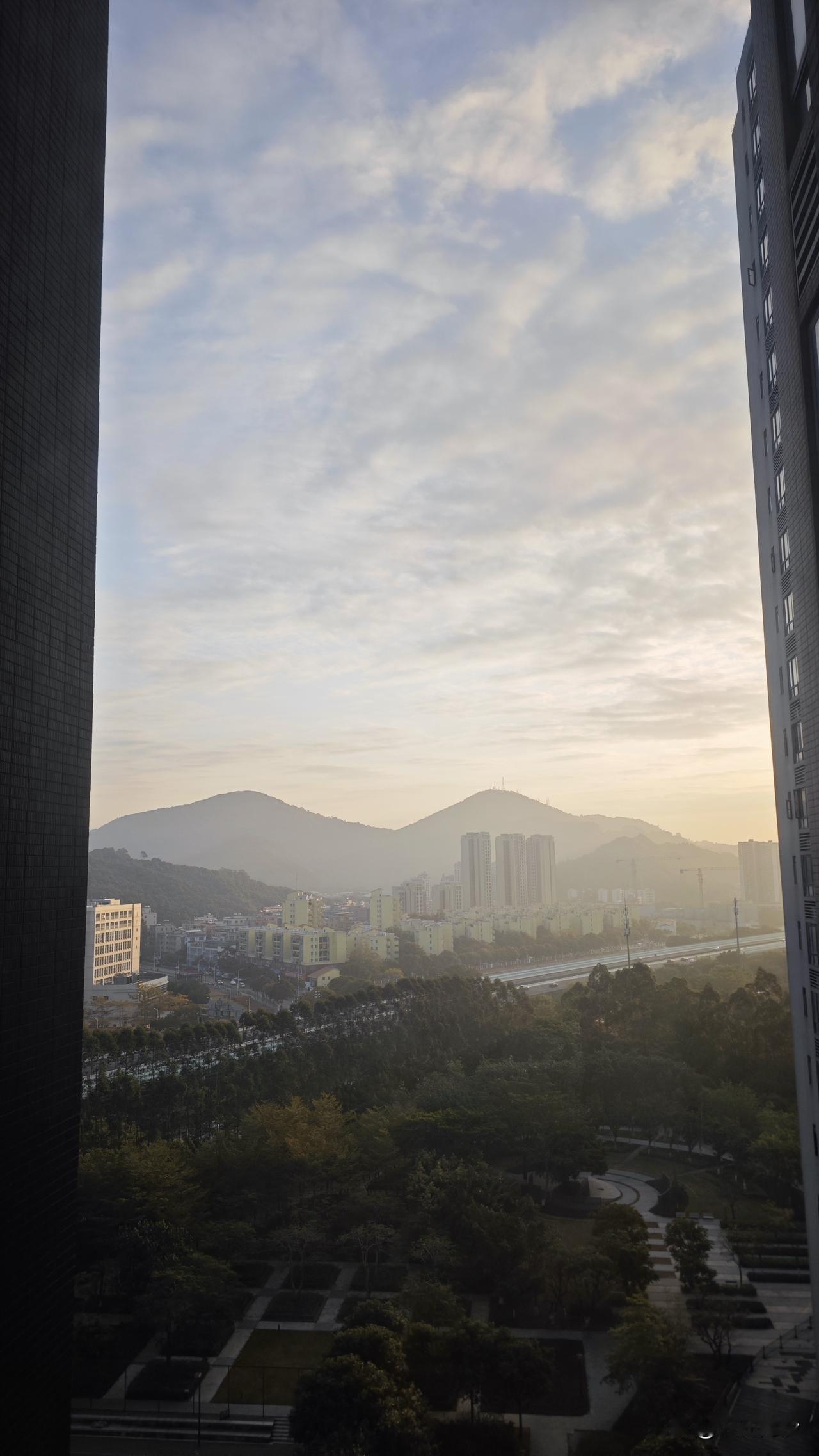 又是焦香味的早上