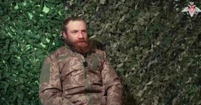 乌军士兵在红军城抵抗一个半月后绝望投降了！这两名乌军投降士兵称，他们挨家挨户到处