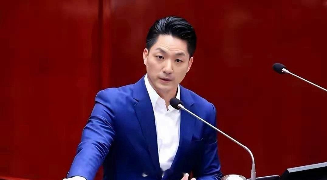 针对昨天通过的7800亿军购案，蒋万安终于发声了，没想到说了这样一番话！就在5月