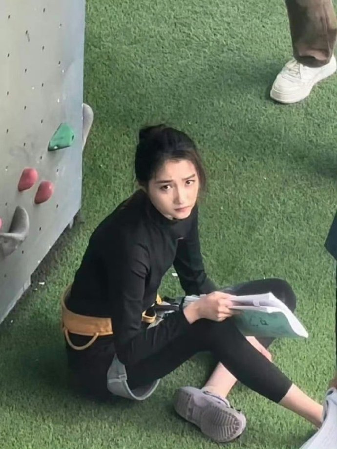 关晓彤的腿能不能分我一点，怎么能这么长！​​​​