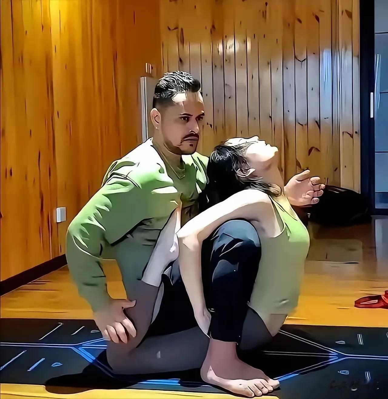 印度男子沙洪，在郑州健身房教了8年瑜伽，做了几件让人瞠目结舌的事情。1、这位