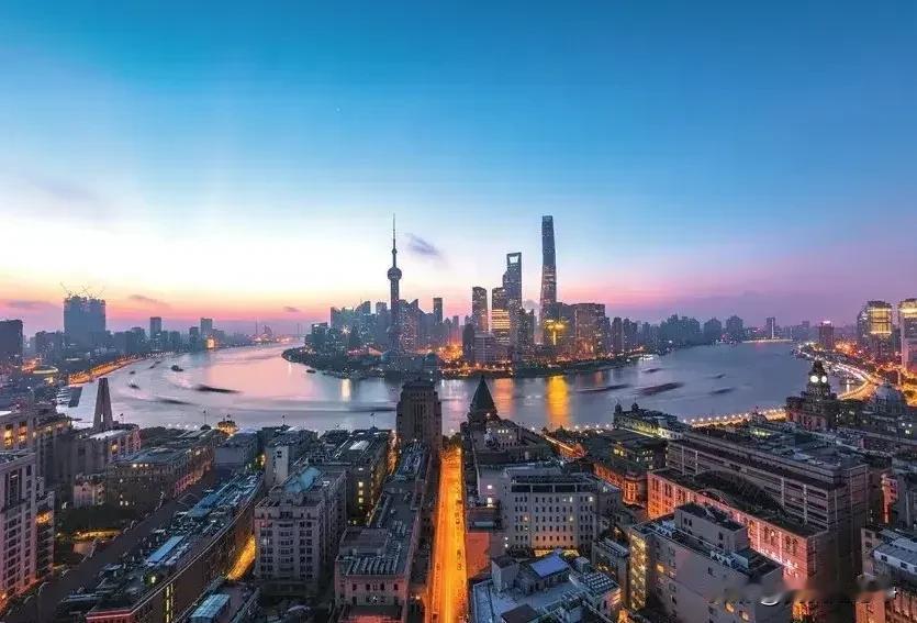 如何提振中国的内需市场？也就是说如何拉动中国的消费？这是一个无法回避的问题，