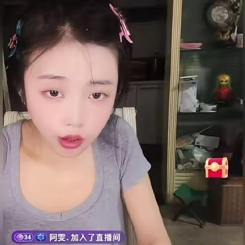 司晓迪这场直播真的看点拉满，全程大胆吐槽不停，话题尺度直接拉满，听得人都格外